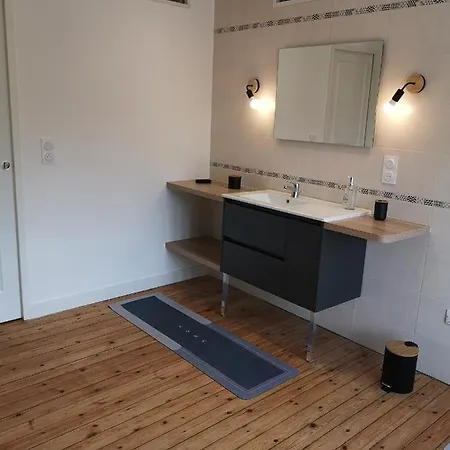 Lebasladin Semesterbostad Lison