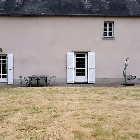 Lebasladin Semesterbostad